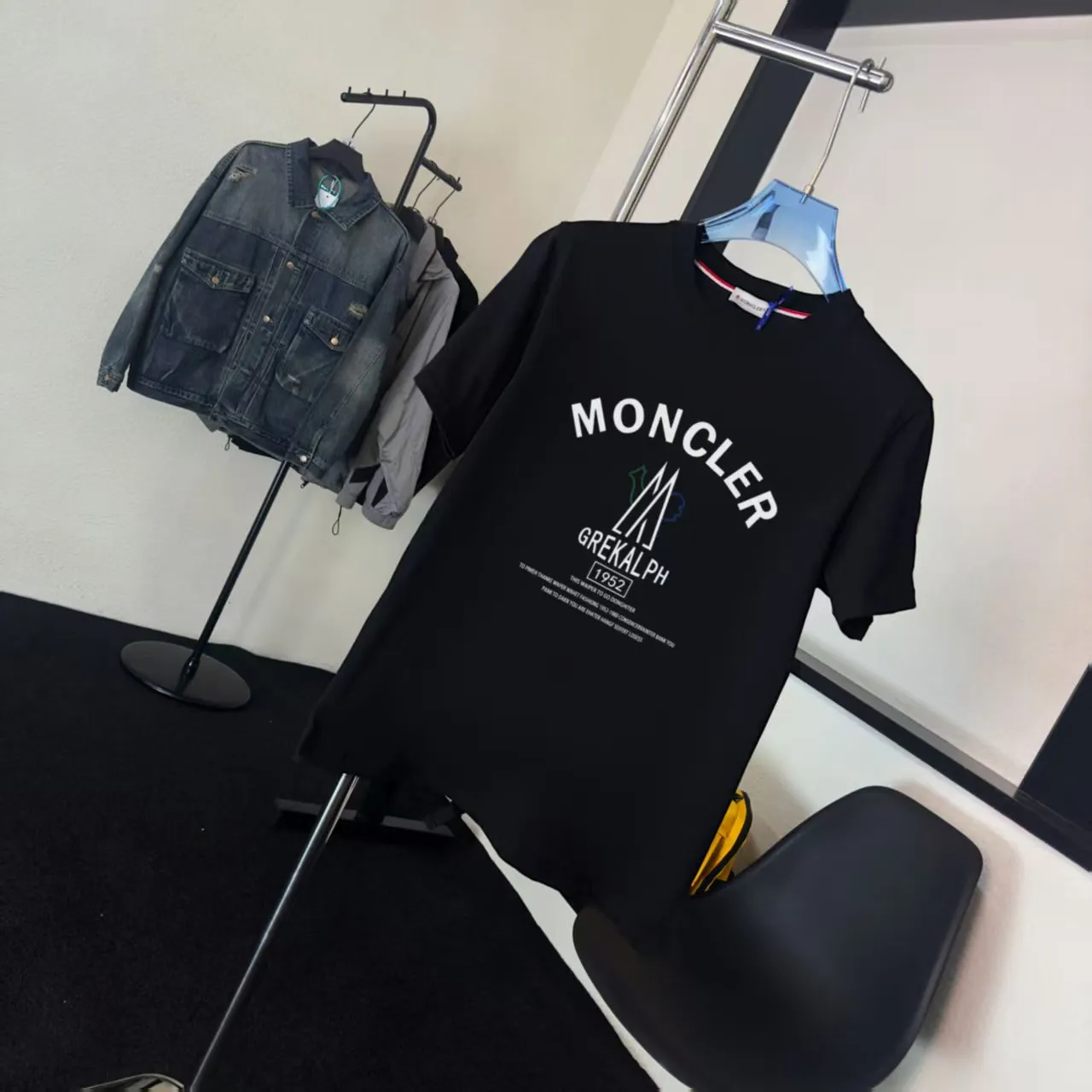 P80💰《Moncler~ 》 2026New Arrival Quality T ， , Versatile Quality ！ ‼ 32 250G ‼ ， ， ， ， T 🤪 Sizes：S-M-L-XL-2XL ：Black，White， Same Style